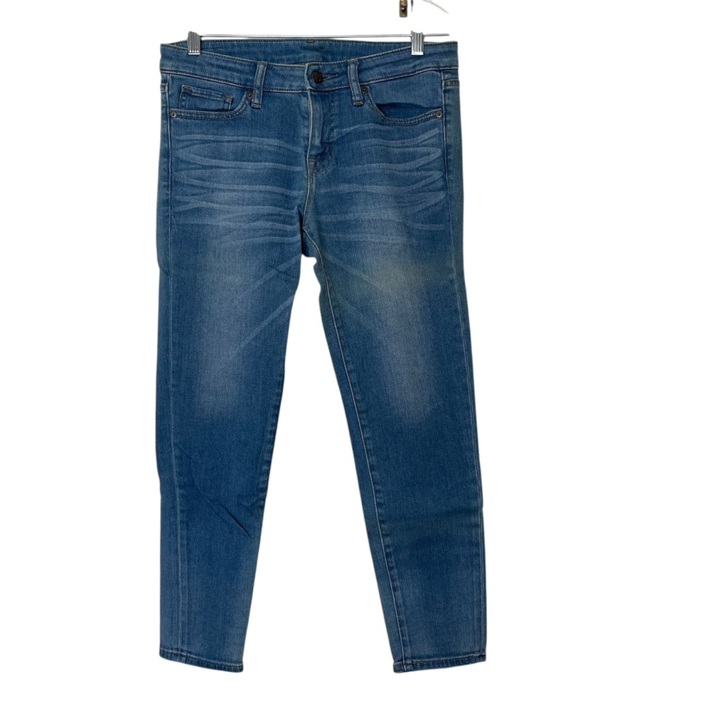 Uniqlo UJ Women’s Skinny Fit Tapered Mid Rise Light Blue Jeans Size 27